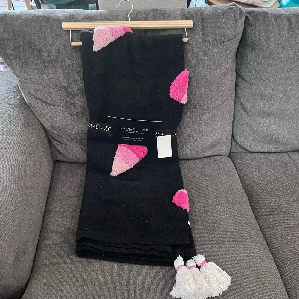 NEW NWT Rachel Zoe Halloween Black Pink Candy Corn Throw Blanket 50” X 60”